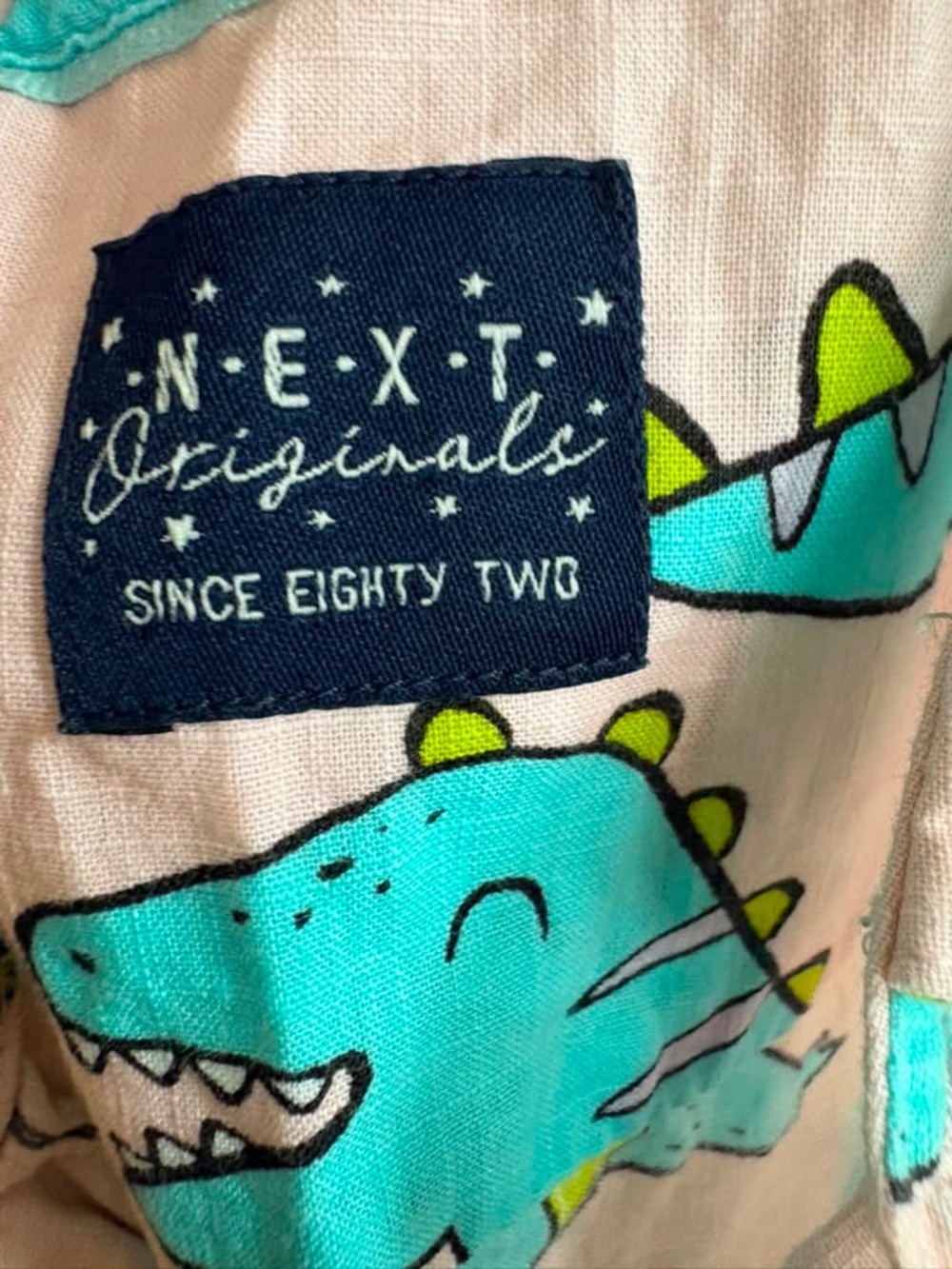Next Boys Dinosaur Print Button-down | size 3-4 years - Picture 7 of 8